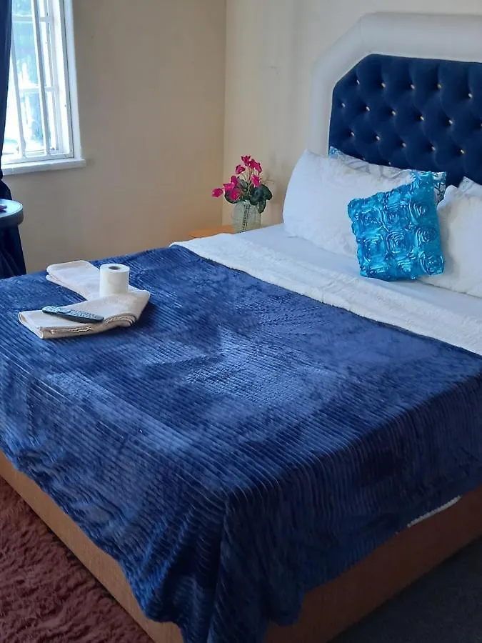 Neo&Ruks Self Catering Services Cape Town